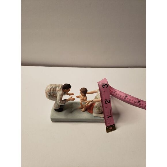 Norman Rockwell 1st Steps Figurine - Picture 8 of 9